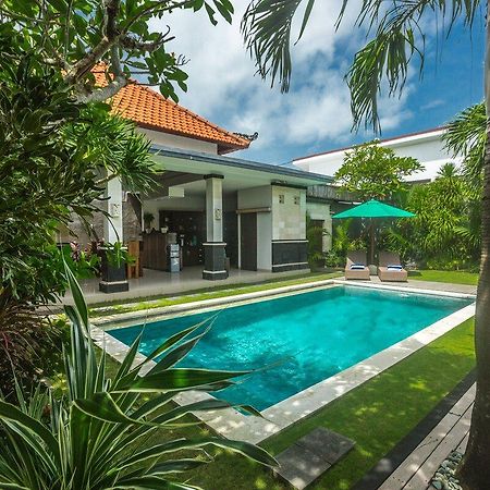 Big Brother Villa Seminyak  Exterior photo