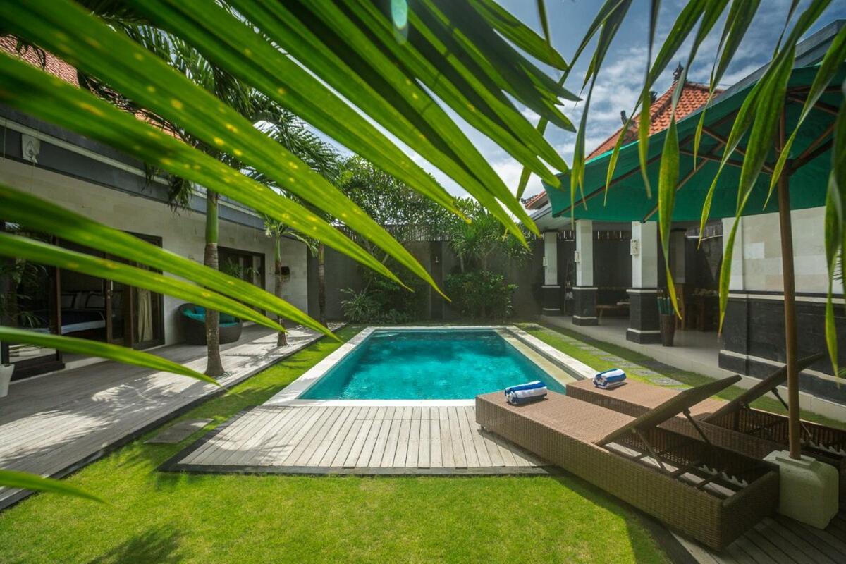 Big Brother Villa Seminyak  Exterior photo