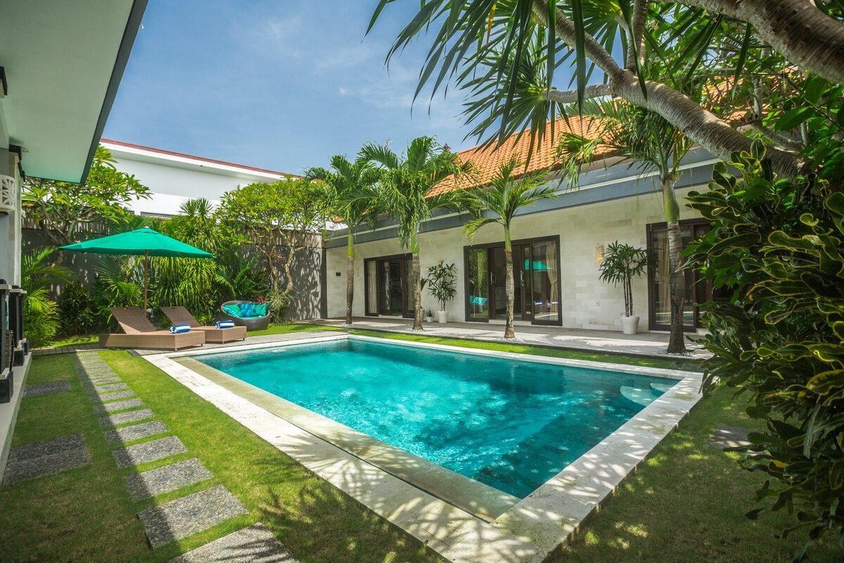 Big Brother Villa Seminyak  Exterior photo